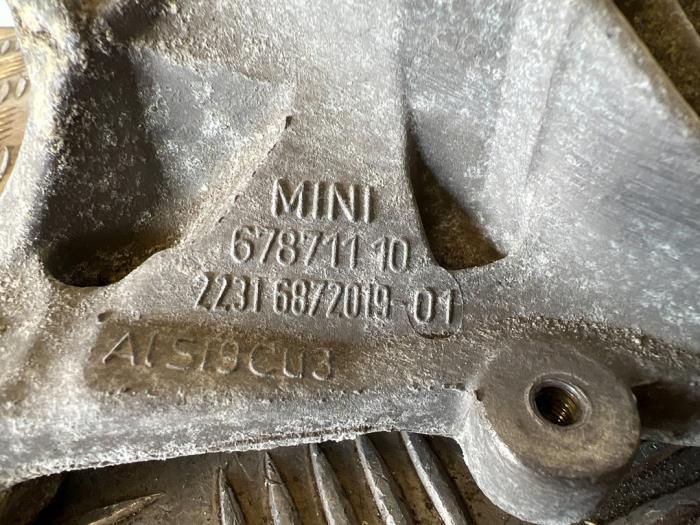Soporte de caja de cambios de un MINI Mini (R56) 1.4 16V One 2007