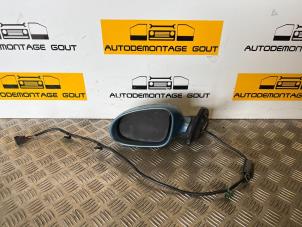 Używane Lusterko zewnetrzne lewe Volkswagen Eos (1F7/F8) 2.0 FSI 16V Cena € 25,00 Procedura marży oferowane przez Autodemontage Gout