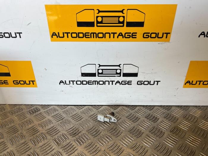 Begagnade Kamaxelsensor Volkswagen Golf V 4Motion (1K1) 3.2 R32 V6 24V Pris € 14,99 Marginaltabell erbjuds av Autodemontage Gout