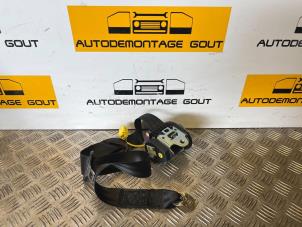 Used Front seatbelt, right Volkswagen Golf V (1K1) 1.6 FSI 16V Price € 49,99 Margin scheme offered by Autodemontage Gout
