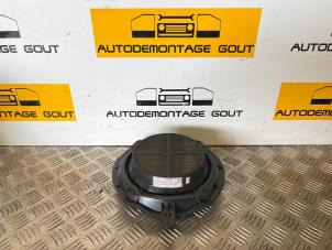 Używane Glosnik Audi A4 Cabrio (B7) 1.8 T 20V Cena € 35,00 Procedura marży oferowane przez Autodemontage Gout