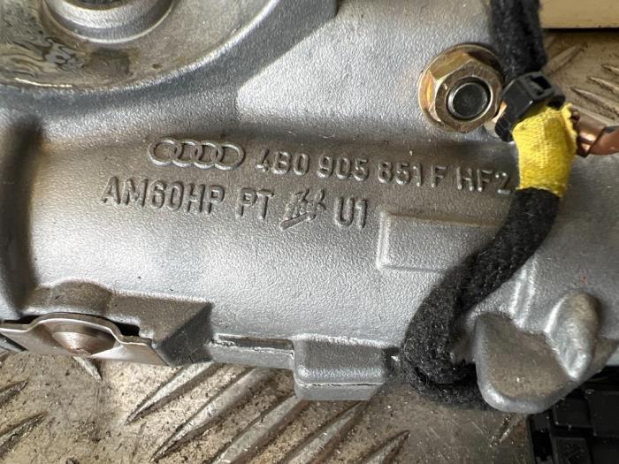 Serrure de contact + clé d'un Audi TT Roadster (8N9) 1.8 20V Turbo 2004