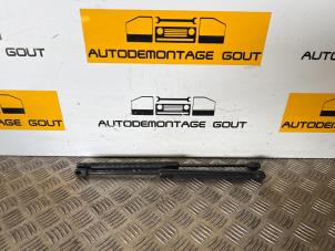 Used Set of gas struts for boot Audi TT Roadster (8N9) 3.2 V6 24V Quattro Price € 24,99 Margin scheme offered by Autodemontage Gout