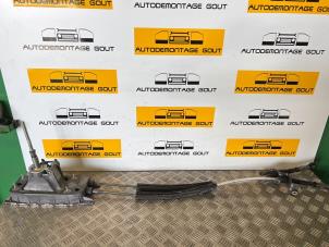 Used Gear-change mechanism Volkswagen Eos (1F7/F8) 2.0 TFSI 16V Price € 49,99 Margin scheme offered by Autodemontage Gout
