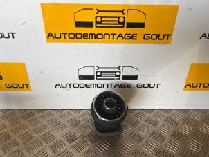 Usagé Aerateur tableau de bord Audi TT (FV3/FVP) 2.0 TFSI 16V TTS Quattro Prix € 25,00 Règlement à la marge proposé par Autodemontage Gout