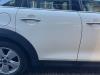 Porte arrière droite d'un Mini Mini (F55), 2014 1.2 12V One, Berline avec hayon arrière, 4 portes, Essence, 1.198cc, 75kW (102pk), FWD, B38A12A, 2014-05 / 2017-10, XS11; XS12 2016