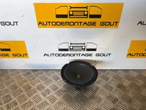 Usados Altavoz Audi TT (8N3) 1.8 20V Turbo Quattro Precio € 29,99 Norma de margen ofrecido por Autodemontage Gout