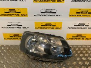 Used Headlight, right Volkswagen Transporter T5 2.0 TDI DRF Price € 99,95 Margin scheme offered by Autodemontage Gout