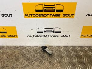 Używane Czujnik masy powietrza Volkswagen Eos (1F7/F8) 2.0 TFSI 16V Cena € 34,99 Procedura marży oferowane przez Autodemontage Gout