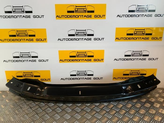 Front bumper reinforcement