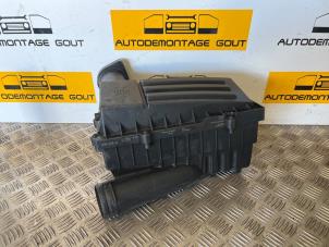 Usagé Boîtier filtre à air Volkswagen Golf V Variant (1K5) 1.9 TDI Prix € 24,99 Règlement à la marge proposé par Autodemontage Gout