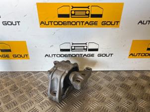 Usagé Support moteur Volkswagen Golf V Variant (1K5) 1.9 TDI Prix € 19,99 Règlement à la marge proposé par Autodemontage Gout
