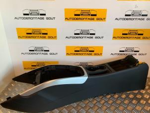 Usagé Console centrale Audi A5 Cabrio (8F7) Prix € 74,99 Règlement à la marge proposé par Autodemontage Gout