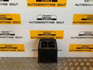 Used Armrest cover cap middle Audi A5 Cabrio (8F7) Price € 34,99 Margin scheme offered by Autodemontage Gout