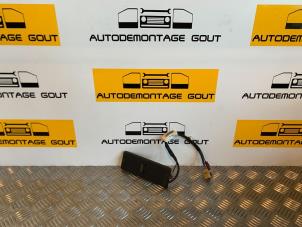 Used Phone module Audi A5 Cabrio (8F7) Price € 39,99 Margin scheme offered by Autodemontage Gout