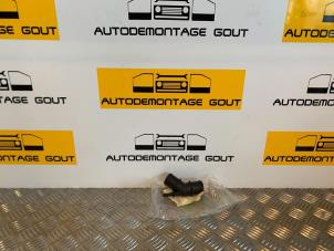 Gebrauchte Wasserrohr Volkswagen Golf V (1K1) 3.2 R32 V6 24V 4Motion Preis € 9,95 Margenregelung angeboten von Autodemontage Gout
