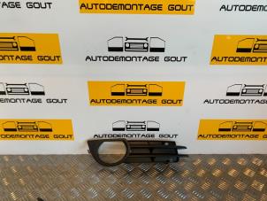 Usagé Plaque de protection feu antibrouillard droit Audi A3 Sportback (8PA) Prix € 19,99 Règlement à la marge proposé par Autodemontage Gout