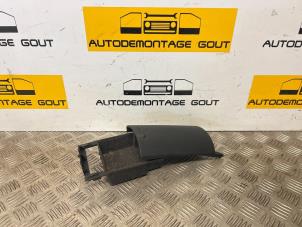 Used Middle console Audi TT (8N3) 3.2 V6 24V Quattro Price € 29,99 Margin scheme offered by Autodemontage Gout
