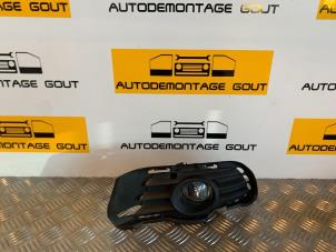 Używane Pokrywa swiatla przeciwmgielnego lewa Mercedes C Estate (S204) Cena € 24,99 Procedura marży oferowane przez Autodemontage Gout
