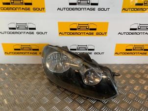 Used Headlight, right Volkswagen Golf VI (5K1) Price € 14,99 Margin scheme offered by Autodemontage Gout