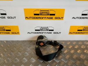 Used Front seatbelt, left Mercedes SLK (R170) Price € 49,99 Margin scheme offered by Autodemontage Gout