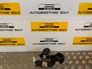 Usagé Ceinture de sécurité arrière droite Volkswagen Golf VI (5K1) Prix € 19,99 Règlement à la marge proposé par Autodemontage Gout