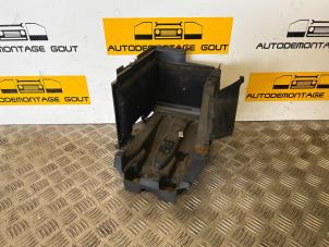 Used Battery box Audi TT (8N3) 1.8 T 20V Quattro Price € 19,99 Margin scheme offered by Autodemontage Gout