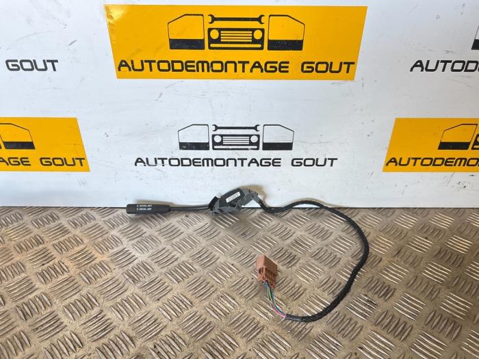 Używane Obsluga tempomatu Chrysler Crossfire 3.2 V6 18V Cena € 35,00 Procedura marży oferowane przez Autodemontage Gout