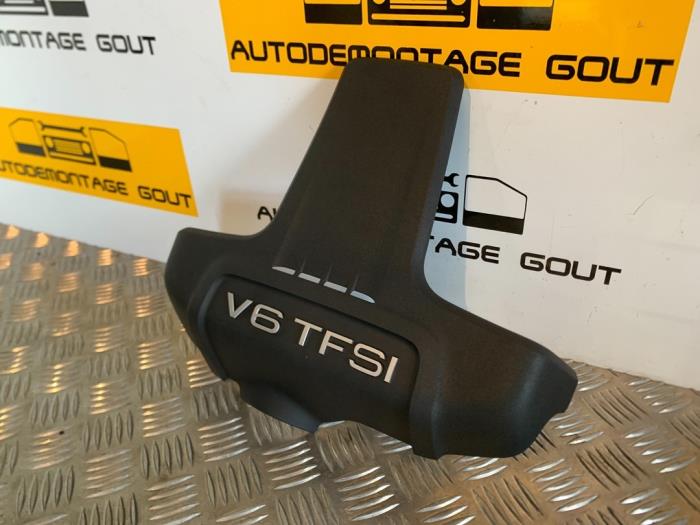 Abdeckblech Motor van een Audi S5 Cabriolet (8F7) S5 3.0 TFSI V6 24V Quattro 2010