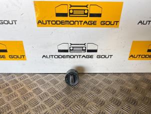 Usagé Commutateur lumière Volkswagen Golf VI (5K1) 1.4 TSI 122 16V Prix € 19,99 Règlement à la marge proposé par Autodemontage Gout