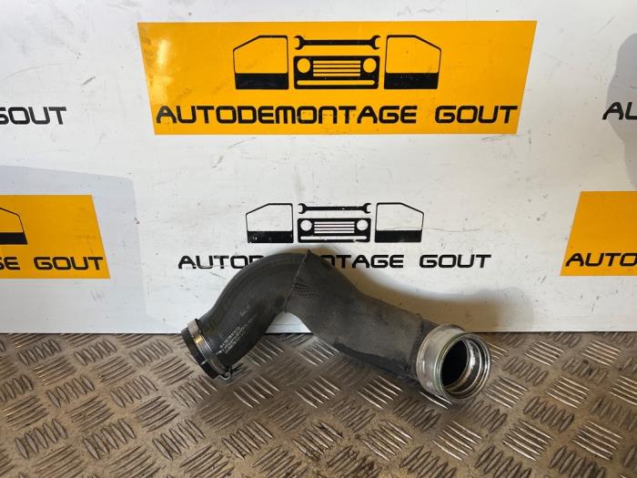 Gebrauchte Intercooler Schlauch Mercedes B (W245) 2.0 B-180 CDI 16V Preis € 19,99 Margenregelung angeboten von Autodemontage Gout