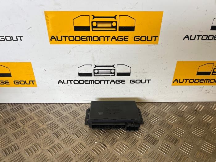 Używane Modul Comfort Audi TT (8N3) 1.8 20V Turbo Quattro Cena € 59,99 Procedura marży oferowane przez Autodemontage Gout