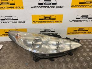 Used Headlight, right Peugeot 207 CC (WB) 1.6 16V Price € 14,99 Margin scheme offered by Autodemontage Gout