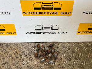 Used Set of wheel bolts Peugeot 207 CC (WB) 1.6 16V Price € 14,99 Margin scheme offered by Autodemontage Gout
