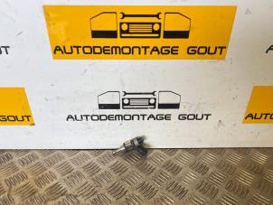 Używane Wtryskiwacz (wtrysk benzyny) Volkswagen Eos (1F7/F8) 2.0 TFSI 16V Cena € 39,99 Procedura marży oferowane przez Autodemontage Gout