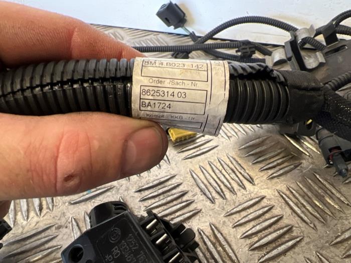 Faisceau de câbles d'un MINI Mini (F55) 1.2 12V One 2016