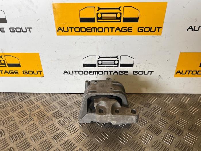 Usagé Support moteur Volkswagen Golf V (1K1) 2.0 TDI 16V Prix € 19,99 Règlement à la marge proposé par Autodemontage Gout