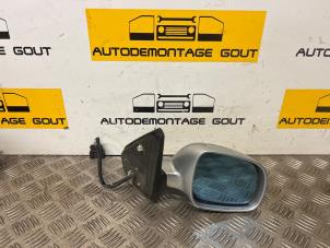 Usagé Rétroviseur extérieur droit Volkswagen Golf IV (1J1) 1.6 16V Prix € 19,99 Règlement à la marge proposé par Autodemontage Gout