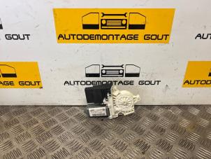 Używane Silnik szyby drzwiowej Seat Leon (1P1) Cena € 19,99 Procedura marży oferowane przez Autodemontage Gout