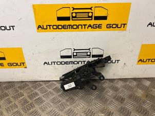 Used Seatbelt feeder right Audi A5 Cabrio (8F7) 2.0 TFSI 16V Price € 39,99 Margin scheme offered by Autodemontage Gout