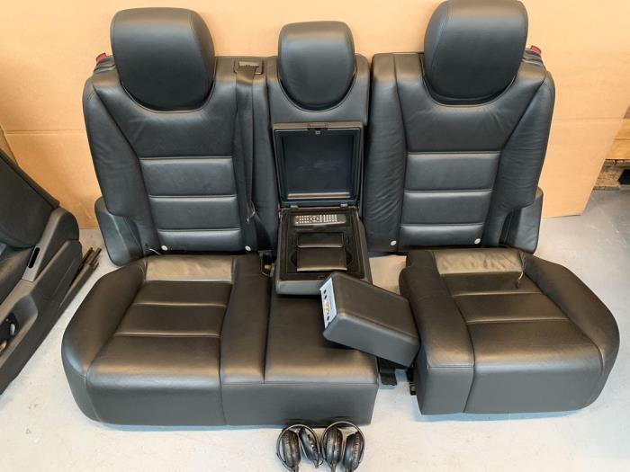 Set of upholstery (complete) from a Porsche Cayenne (9PA)  2005