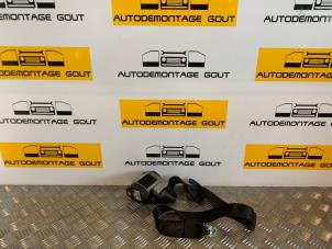 Used Front seatbelt, right Volkswagen Golf V (1K1) Price € 39,99 Margin scheme offered by Autodemontage Gout