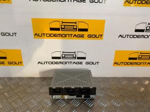 Używane Modul radiowy Audi A6 Avant (C6) Cena € 99,95 Procedura marży oferowane przez Autodemontage Gout
