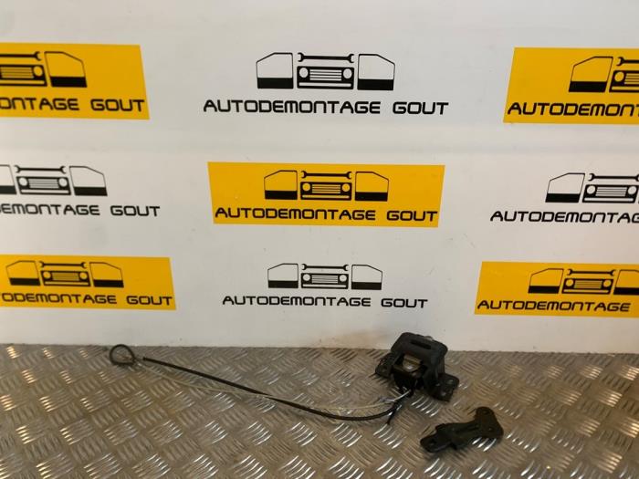Używane Blokada dachu cabrio Mercedes SLK (R170) Cena € 59,99 Procedura marży oferowane przez Autodemontage Gout