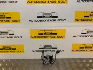 Used Bonnet lock mechanism Suzuki Swift (ZC/ZD) Price € 34,99 Margin scheme offered by Autodemontage Gout