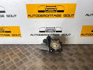 Usagé Moteur de vitre portière Volkswagen Polo III (6N2) Prix € 44,49 Règlement à la marge proposé par Autodemontage Gout