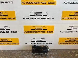 Używane Rura chlodnicy miedzystopniowej Subaru Impreza II (GD) 2.0 WRX Cena € 29,99 Procedura marży oferowane przez Autodemontage Gout