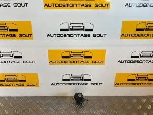 Używane Silnik reflektora Nissan 350 Z Roadster (Z33) Cena € 19,99 Procedura marży oferowane przez Autodemontage Gout