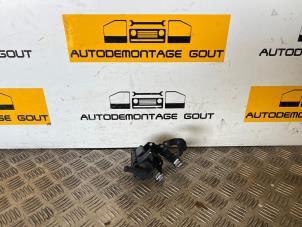 Used Additional water pump Peugeot 207/207+ (WA/WC/WM) 1.6 16V GT THP Price € 39,99 Margin scheme offered by Autodemontage Gout