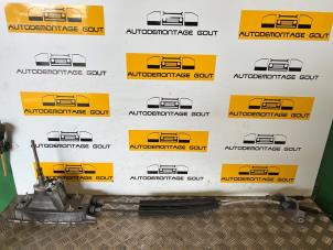 Used Gear-change mechanism Audi A3 Sportback (8PA) 2.0 TDI 16V Price € 49,99 Margin scheme offered by Autodemontage Gout